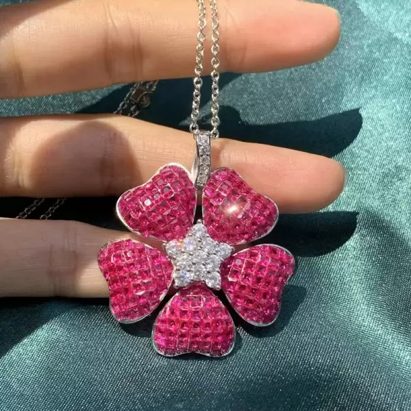 Invisible-set Ruby Flower Three-Piece Vintage Jewelry Set