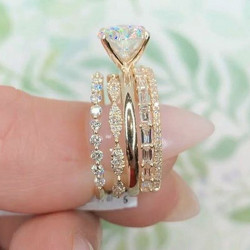 3ct Round Cut White Sapphire 5pcs Bridal Set in Gold