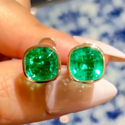 8ctw Cushion Cut Emerald Bezel Set Stud Earrings