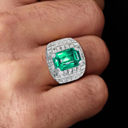 10ct Invisible Setting Emerald Engagement Ring