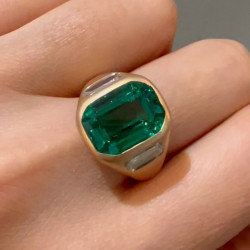 8.5ct Emerald Cut Emerald Unisex Engagement Ring