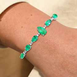 12ctw Multi-Sized Pear Cut Emerald Statement Bracelet