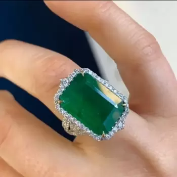 14ct Vintage Halo Emerald Cut Cocktail Ring