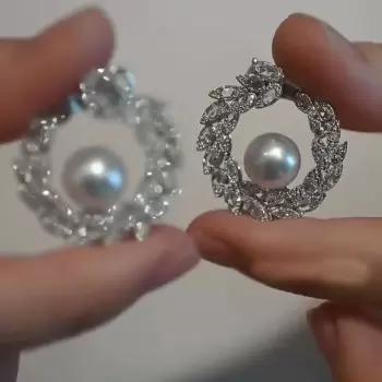 3.55ct Pearl&White Sapphire  Hoop Earrings