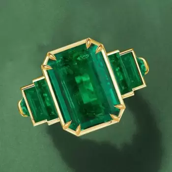 8ct Emerald Cut Emerald Engagement Ring in Gold