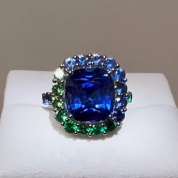 5.6ct Cuhion Cut Sapphire Gradient Color Cocktail Ring