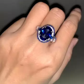 5ct Oval Cut Sapphire Twist Engagement Ring