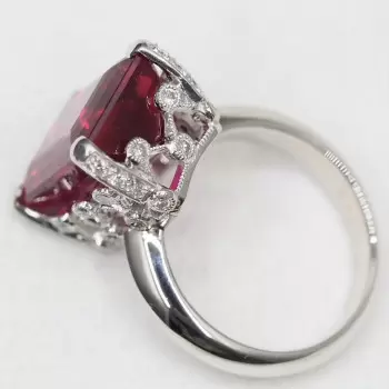 14ct Emerald Cut Ruby Vintage Cocktail Ring