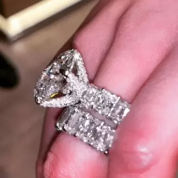 9.5ct Cushion Cut White Sapphire 2pcs Bridal Set