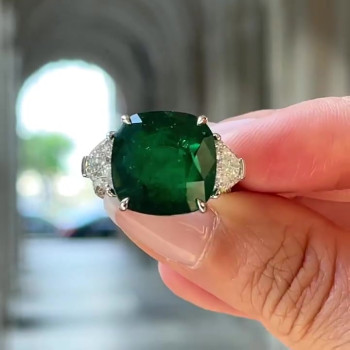 13ct Cushion Cut Emerald Three-stone Engagement Ring