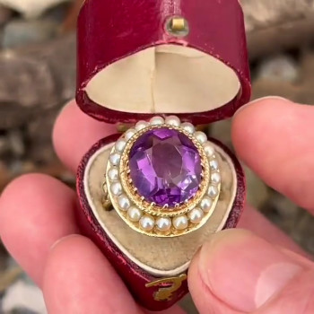 10ct Oval Cut Purple Sapphire Engagement Ring in Gold