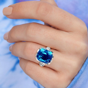 12ct Cushion Cut Aquamarine Mermaid Inspired Cocktail Ring