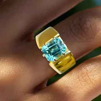 2.5ct Simple Classic Emerald Cut Aquamarine Engagement Ring