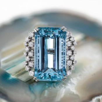 14ct Emerald Cut Aquamarine Cluster Cocktail Ring