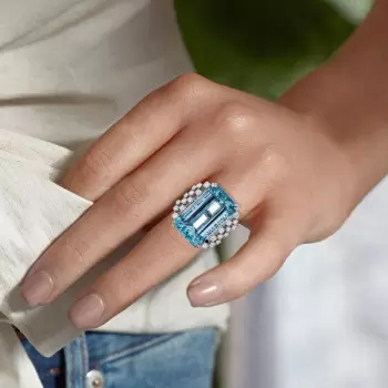 14ct Emerald Cut Aquamarine Cluster Cocktail Ring