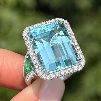 14ct Emerald Cut Aquamarine European Shank Engagement Ring