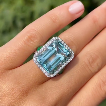 14ct Emerald Cut Aquamarine European Shank Engagement Ring