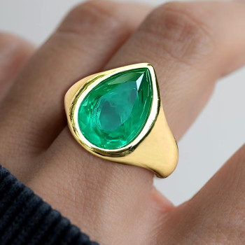 5.7ct Pear Cut Emerald Engagement Ring