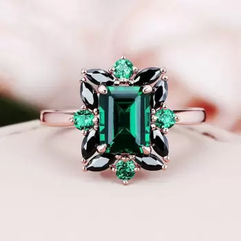4ct Emerald Cut Emerald Vintage Promise Ring
