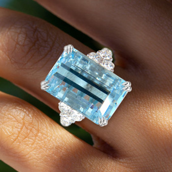 14ct Emerald Cut Light Aquamarine Cluster Cocktail Ring