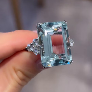 14ct Emerald Cut Light Aquamarine Cluster Cocktail Ring