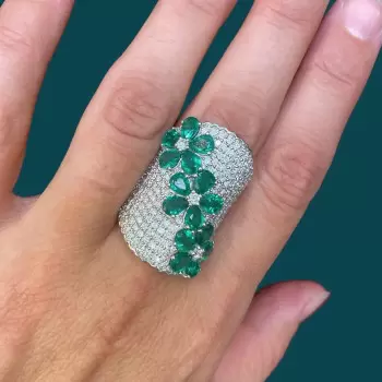 7ctw Pear Cut Emerald Flower Bold Cocktail Ring