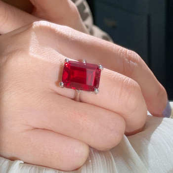 14ct Emerald Cut Ruby Vintage Cocktail Ring