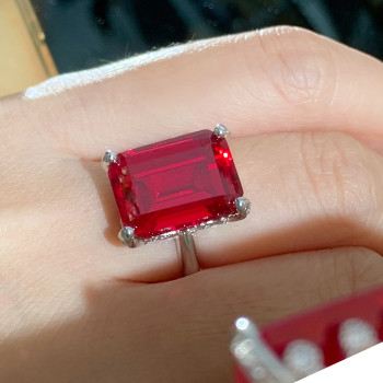 14ct Emerald Cut Ruby Vintage Cocktail Ring