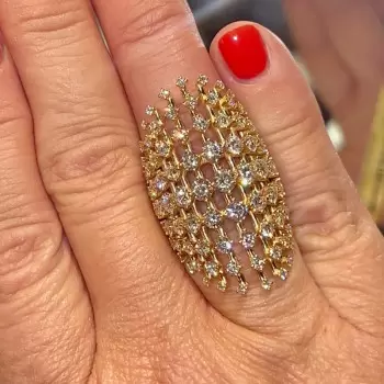 5ctw Gradient Size Round Cut Comtemporary Cocktail Ring