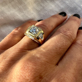 3.8ct Round Cut Machenical Style Modern Engagement Ring