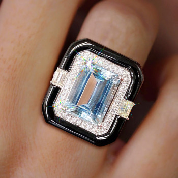 8ct Emerald Cut Aquamarine Gorgeous Art-deco Cocktail Ring