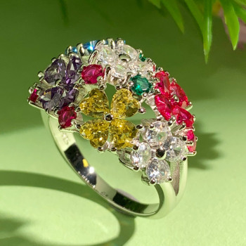 Nature-inspired Multicolor Sapphire Flower Cluster Cocktail Ring
