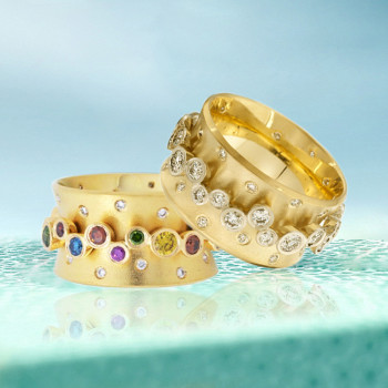 Clustered Multicolor Sapphire Vintage Cocktail Ring