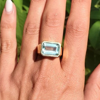 8ct Emerald Cut Aquamarine Chunky Engagement Ring