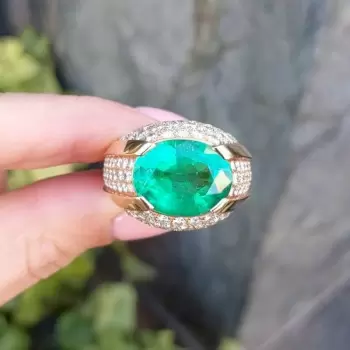 9ct Oval Cut Emerald Yellow Gold Tone Cocktail Ring