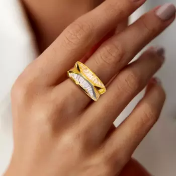 Baguette Cut Vintage Knife Edge Style Ring
