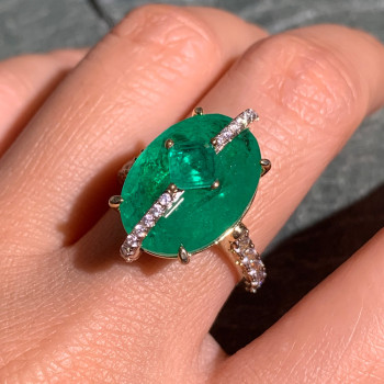 12ct Oval Cut Emerald Two Tone Vintage Cocktail Ring