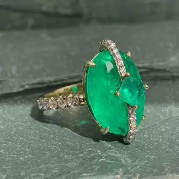 12ct Oval Cut Emerald Two Tone Vintage Cocktail Ring