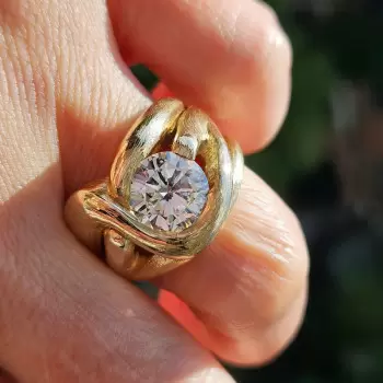 2.7ct Round Cut Nature-inspired Free-form Engagement Ring