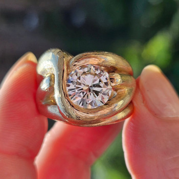 2.7ct Round Cut Nature-inspired Free-form Engagement Ring