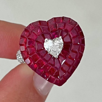 6ctw Invisible-set Ruby Heart Halo Promise Ring