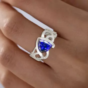 3.5ct Trillion Cut Tanzanite Blue Intertwined Modern Ring