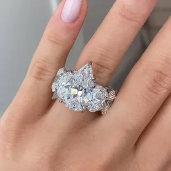 9.5ct Pear Cut Oval Eternity Shank Luxurious Engagement Ring