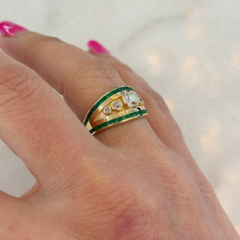 2.5ctw Round Cut Vintage Five Stone Engagement Ring