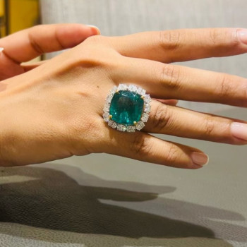 18ct Huge Cushion Cut Emerald Halo Cocktail Ring