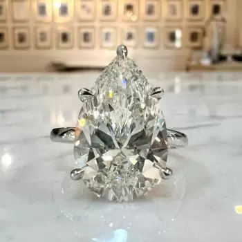 10ct Pear Cut Classic Engagement Ring