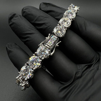 55ctw 9MM Round Cut White Sapphire Statement Bracelet
