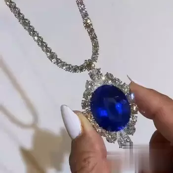 12.8ct Oval Cut Blue Sapphire Pendant Necklace