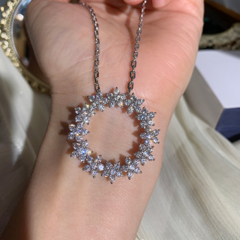 7.5ctw Round Cut Flower Design Garland Pendant Necklace