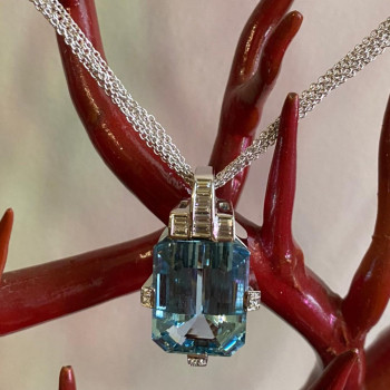 14ct Emerald Cut Aquamarine Art-Deco Pendant Necklace